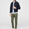 بنطلون Chinos الجيش الأخضر المريح ذو المقاس النحيف للرجال من خدمة OEM للرجال مع حلقات للحزام