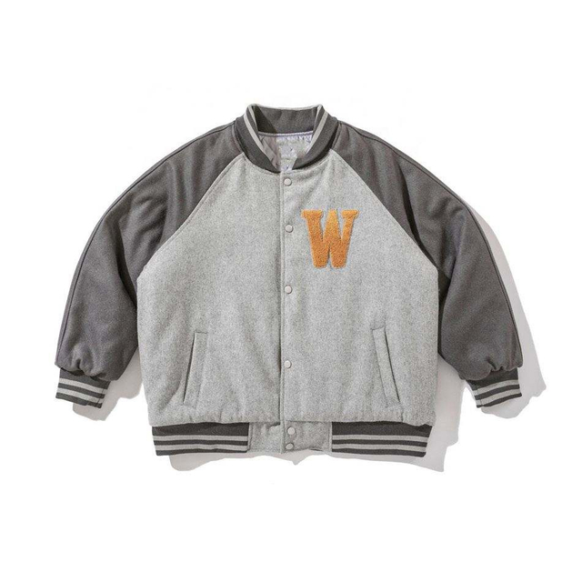 Giacca da cappotto casual ricamata in ciniglia a blocchi di colore uniforme da baseball per abbigliamento da uomo personalizzato produttore OEM