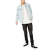 Bouton d'hiver bleu veste en jean veste en jean avec manteau &agrave; col en fourrure