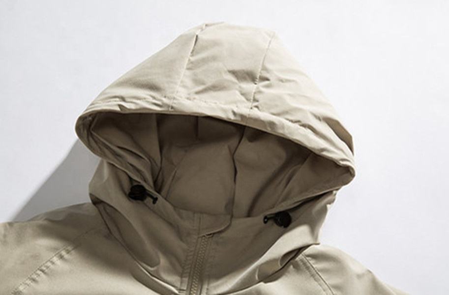 OEM ထုတ်လုပ်သူ စိတ်တိုင်းကျ အမျိုးသား ချည်သားအ၀တ်အစား အစိုင်အခဲ အရောင်သုံးဖက်မြင် အိတ်ကပ်အကြီးကြီး ၀တ်ထားသော ချည်အင်္ကျီ