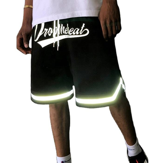 شورت رجالي أنيق مطبوع بحروف عاكسة