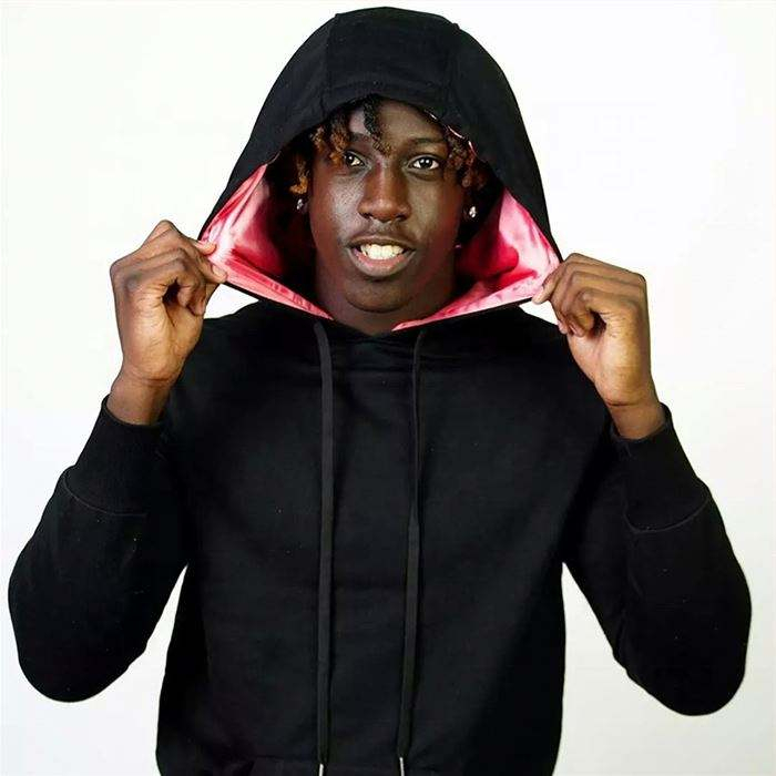 ผู้ผลิต OEM โลโก้ที่กำหนดเอง Hoodies พื้นฐานผ้าฝ้ายโพลีเอสเตอร์เสื้อสวมหัว Unisex ผ้าไหมซาตินเรียงรายเสื้อกันหนาวหมวก