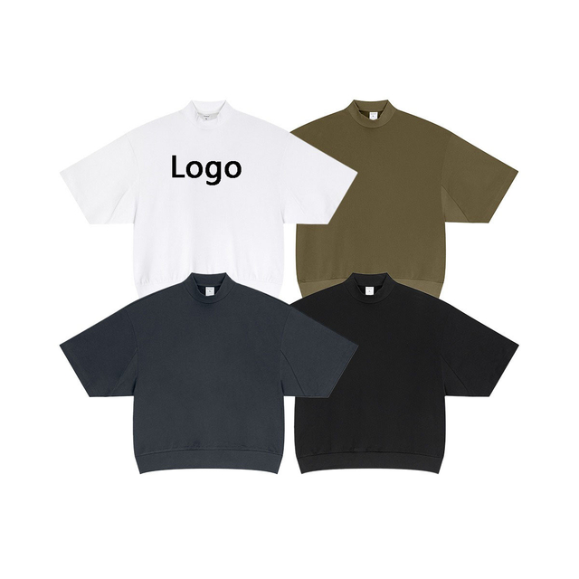 K1130 Pudełkowy T-shirt z kołnierzykiem i przedłużonym dołem do połowy wysokości