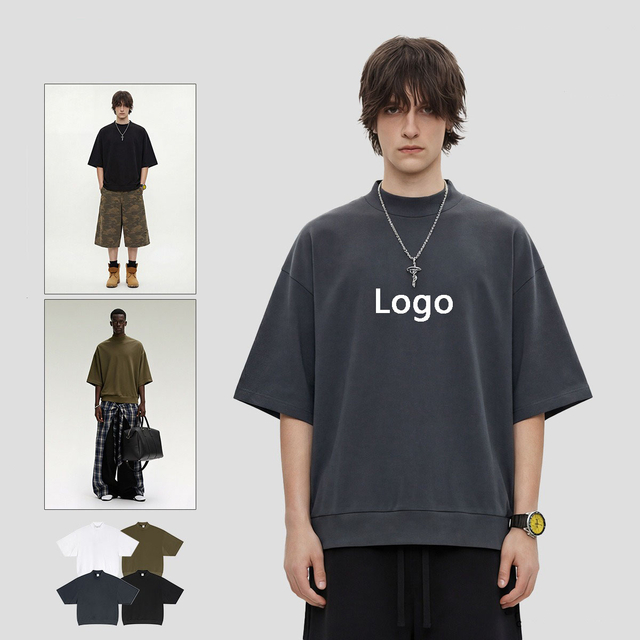 K1130 Pudełkowy T-shirt z kołnierzykiem i przedłużonym dołem do połowy wysokości