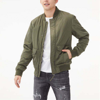 Diseño de diseño de color listoso para hombres con cremallera casual con adorno de biker de biker de resorte