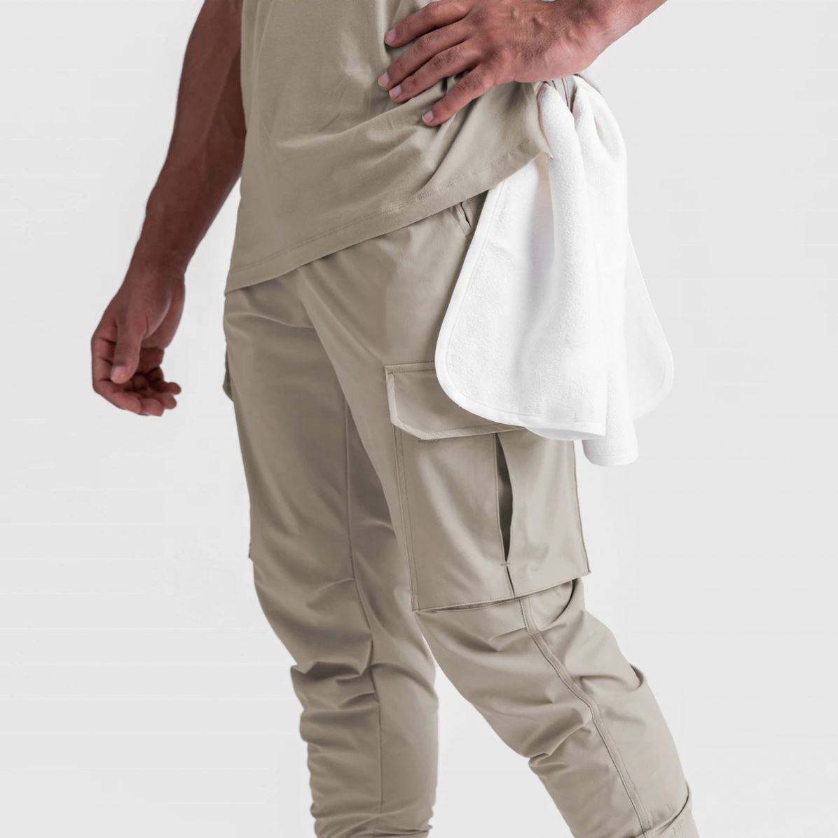 OEM-Hersteller ma&szlig;geschneiderte Slim-Fitness-Cargo-Jogginghosen f&uuml;r Herren, Fitnessstudio, Sport-Trainingshose mit gro&szlig;en Cargo-Taschen