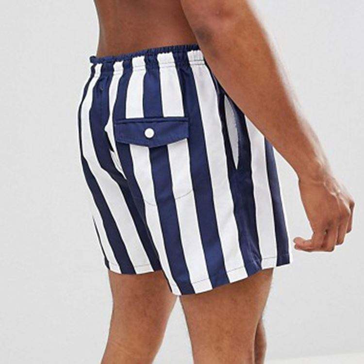 Your Owm Brand Shorts Shorts de banho com listras com cord&atilde;o na Marinha