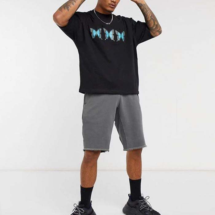 Maglietta da uomo a maniche corte con stampa a farfalla nera streetwear all'ingrosso Maglietta da uomo in cotone 100% con stampa su richiesta