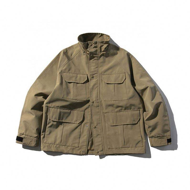 Chaqueta de la capa de los bolsillos m&uacute;ltiples del cuello alto del vintage de los hombres de encargo del fabricante del OEM