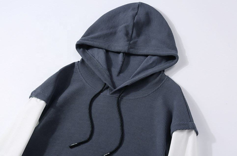 OEM Manufacturer homines fortuita solidus color Hoodie falsae duae frusta De Patchwork Long Sleeve Vestimentum