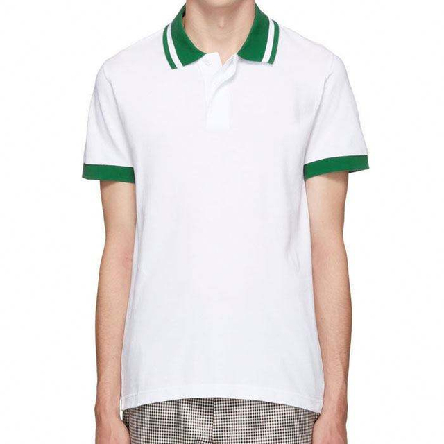 Polo bianca tinta unita stile vintage da uomo con logo personalizzato con colletto verde e polsini a costine