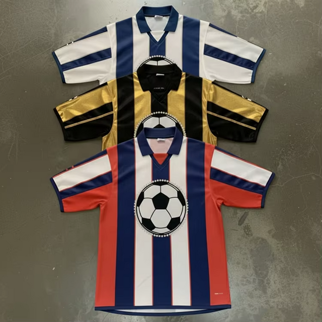Camiseta de f&uacute;tbol Maglie Calcio con bordado personalizado, camiseta de Magliette a rayas con estampado de sublimaci&oacute;n de lujo, camisetas de f&uacute;tbol con diamantes de imitaci&oacute;n